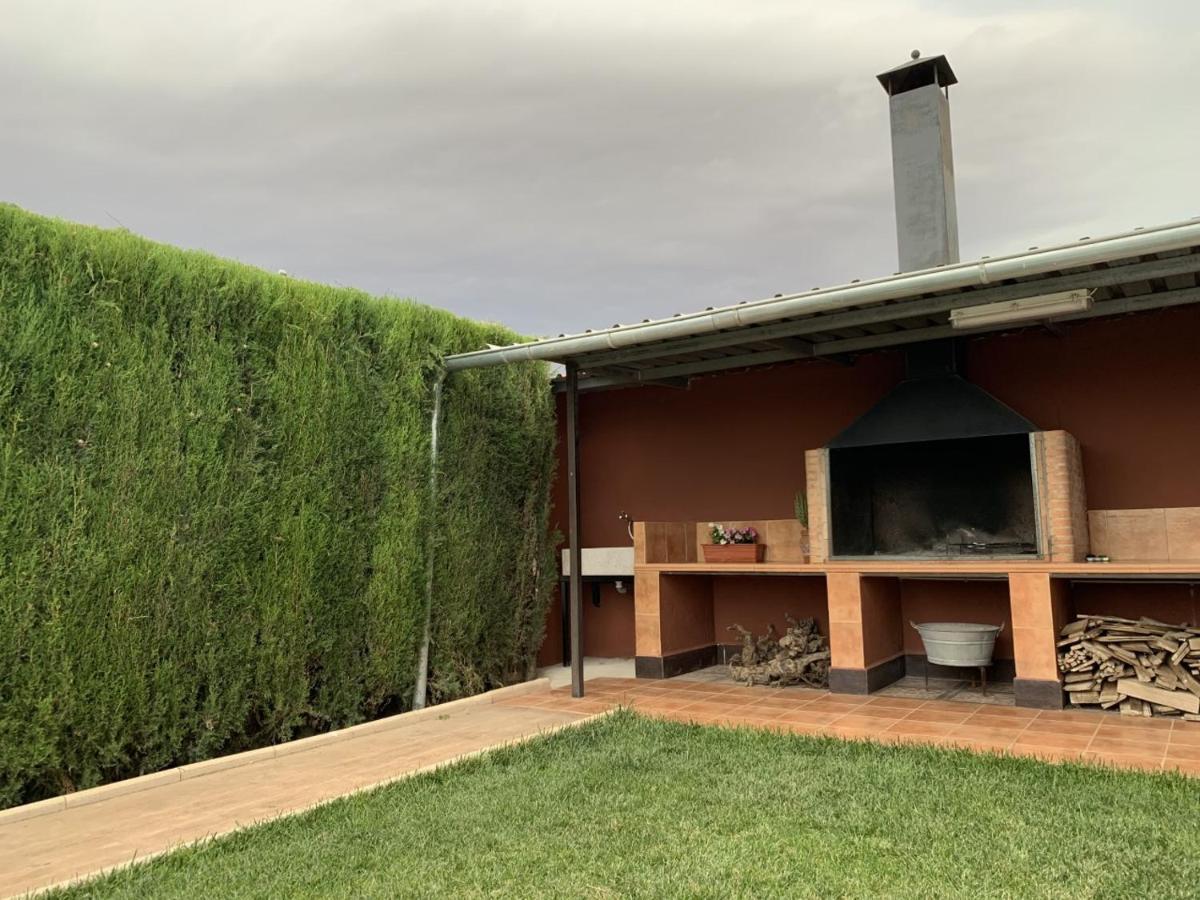 Casa rural Alcala Cabaña Del herrero Alcala del Jucar Exterior foto